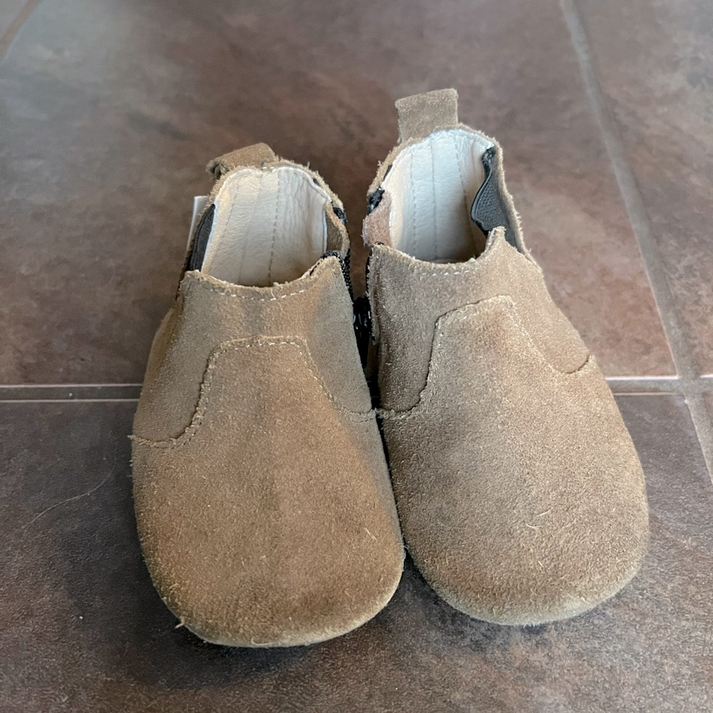 Little love bug baby shoes